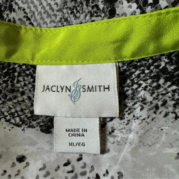Jaclyn Smith XL Shirt Top Gray Snake Print Button Up Long Sleeve Henley V Neck - Picture 5 of 7